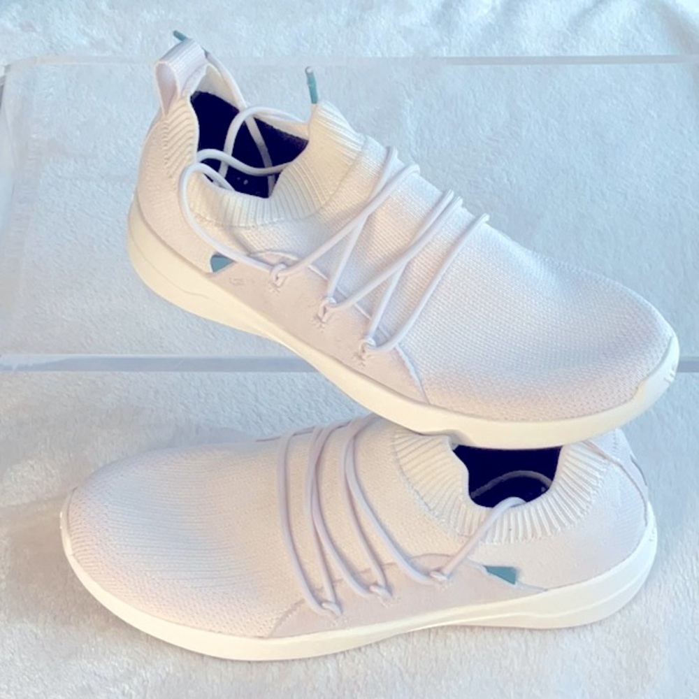 NWT: Vessi Weekend Sneaker 👟🏝️